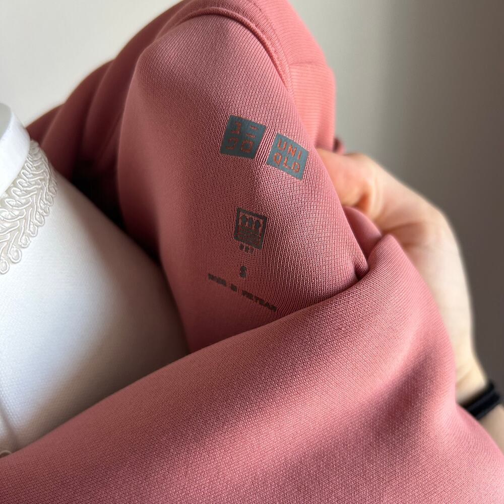 Uniqlo Pink Neoprene Bubble Sweatshirt Hoodie Size Small - Picture 4 of 6